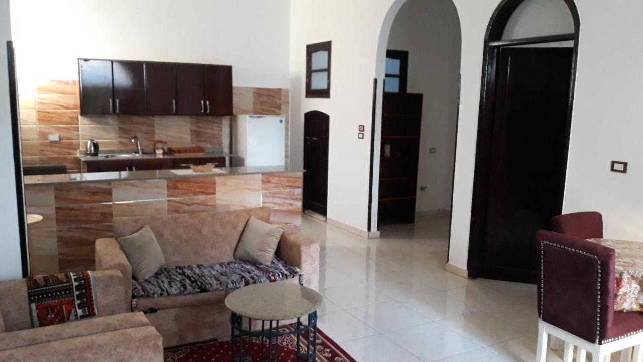 Enjoy Luxor Apartment Luaran gambar